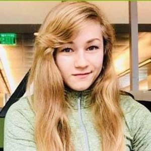 Meet your Posher, Cady